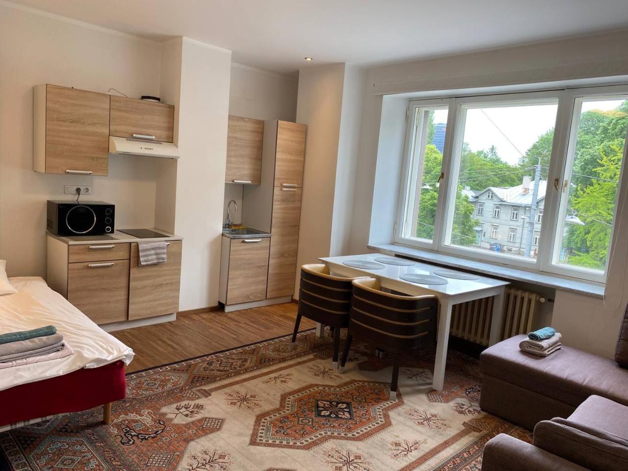 Center 3 Bedroom